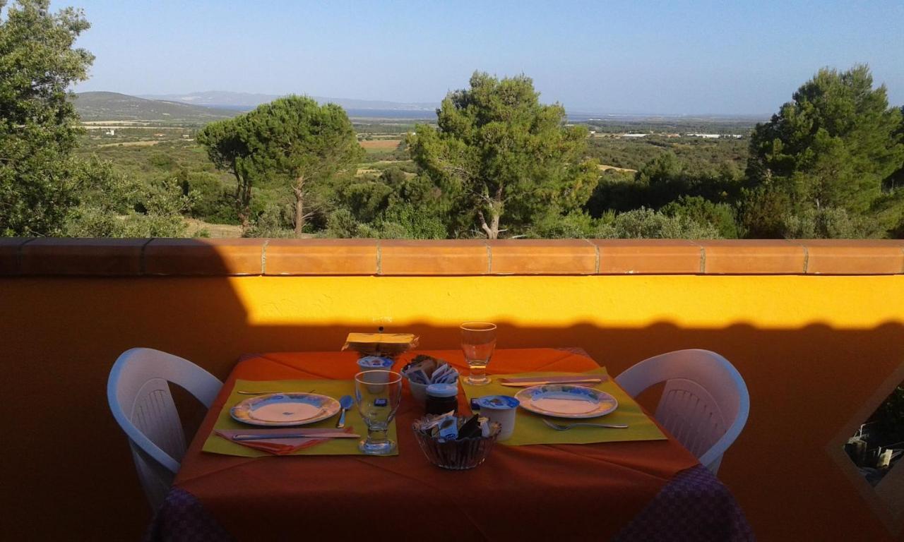 B&B Il Girasole Sant'Anna Arresi Bagian luar foto